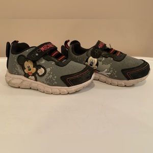 Mickey Mouse Sneakers. Size 7.